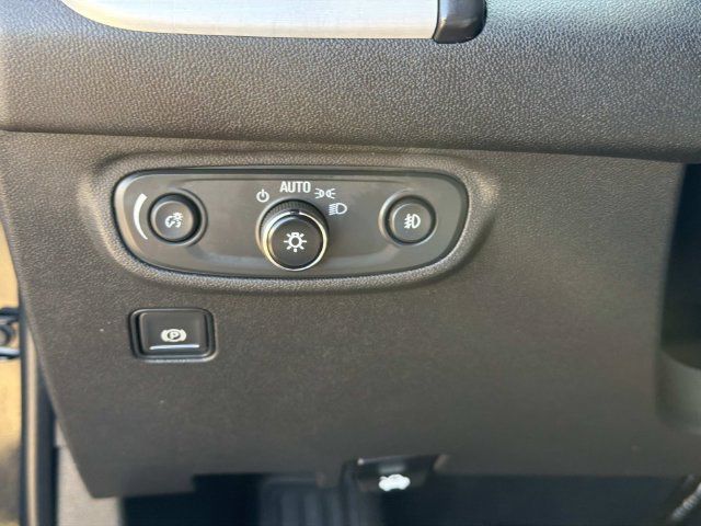 Used 2023 GMC Terrain SLT w/ Elevation Edition FWD image 26