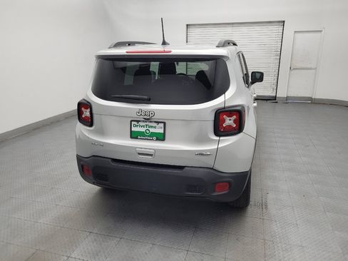 Used 2020 Jeep Renegade Latitude w/ Cold Weather Group AWD/4WD image 7