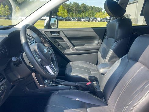 Used 2017 Subaru Forester 2.5i Touring w/ Popular Package #2 AWD/4WD image 18