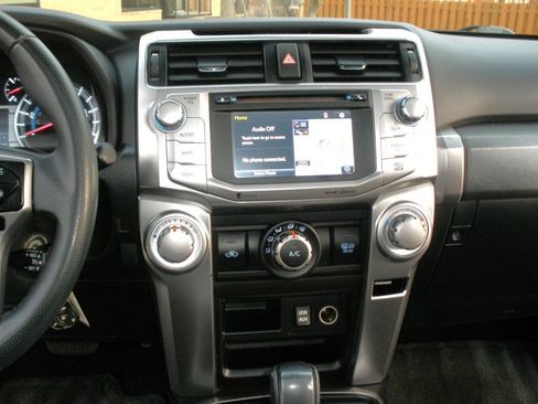 Used 2016 Toyota 4Runner SR5 Premium image 38