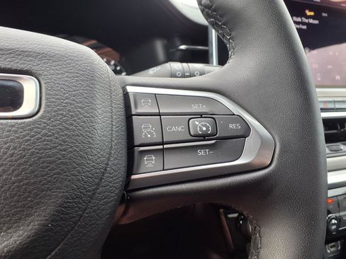 Used 2023 Jeep Compass Limited AWD/4WD image 29