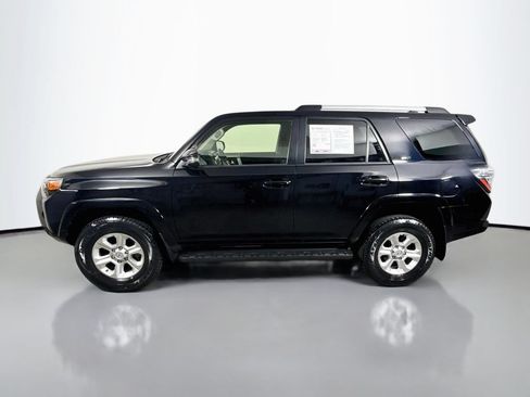 Used 2024 Toyota 4Runner SR5 Premium AWD/4WD image 4