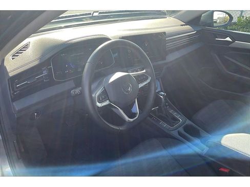 Used 2025 Volkswagen Jetta S image 14