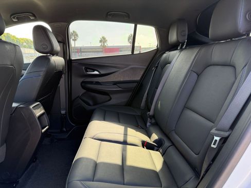 Used 2025 Buick Envista Sport Touring image 23