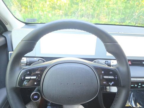 Used 2024 Hyundai Ioniq 5 SEL AWD/4WD image 17