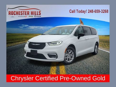 Used 2024 Chrysler Pacifica Touring-L FWD image 1