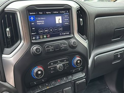 Used 2020 Chevrolet Silverado 1500 LT w/ All-Star Edition image 28