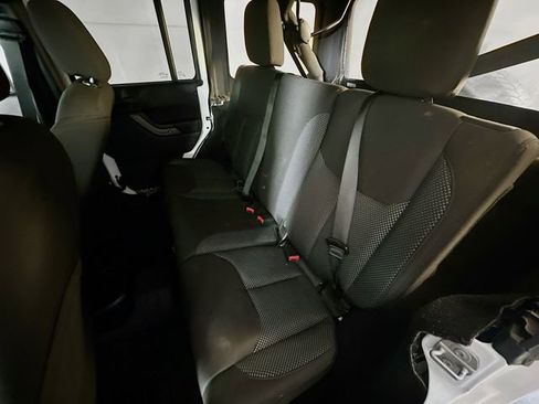 Used 2016 Jeep Wrangler Unlimited Sport image 21