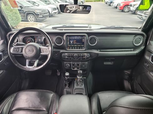 Used 2022 Jeep Gladiator Overland w/ Popular Equipment Package AWD/4WD image 15