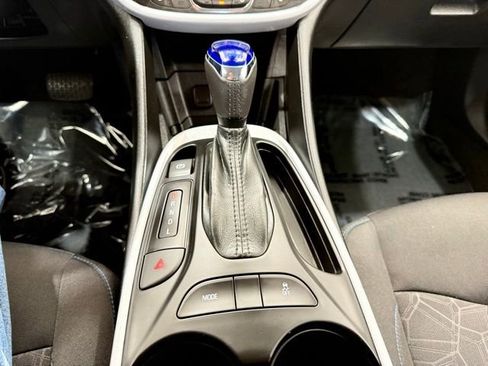 Used 2017 Chevrolet Volt LT w/ Comfort Package FWD image 36