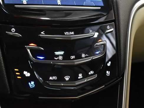 Used 2019 Cadillac XTS Luxury w/ Driver Awareness Package AWD/4WD image 18