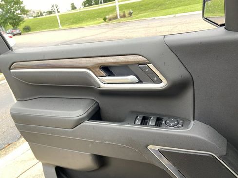 Used 2026 Chevrolet Silverado 1500 RST AWD/4WD image 47