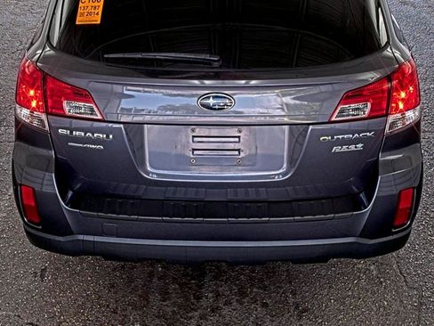 Used 2014 Subaru Outback 2.5i Premium AWD/4WD image 11