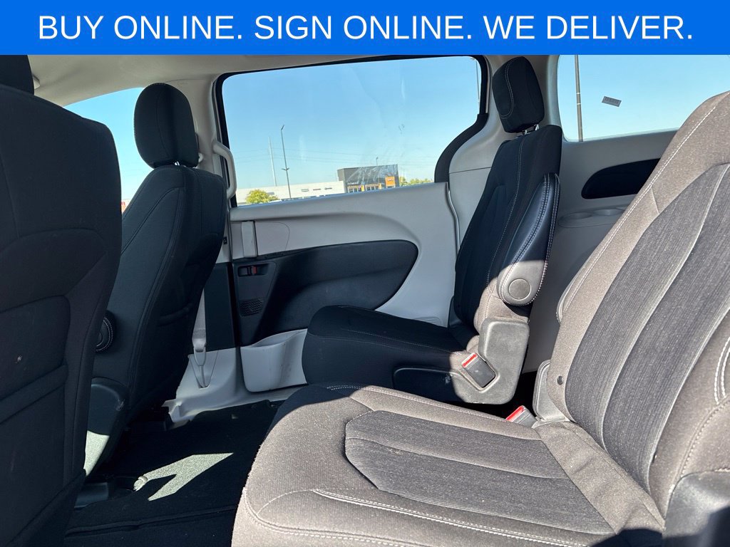 Used 2024 Chrysler Voyager LX FWD image 11