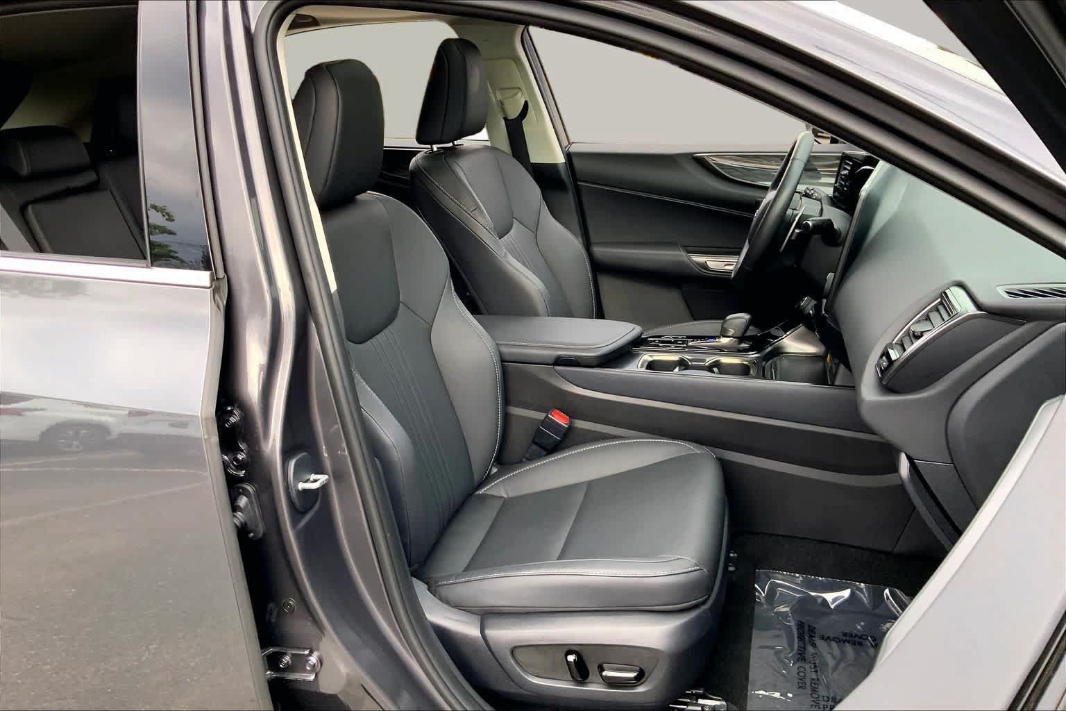 Used 2026 Lexus NX 350h AWD w/ Cold Area Package image 9