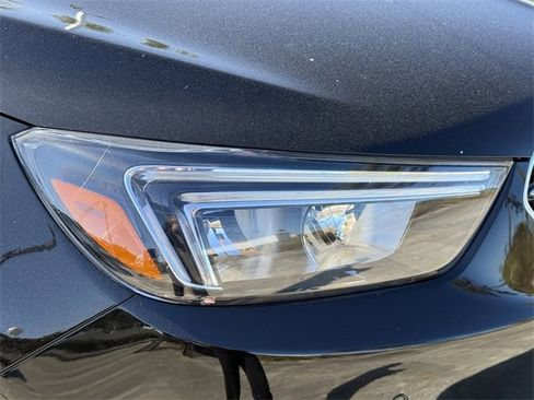 Used 2022 Buick Encore Preferred w/ Safety Package II image 8