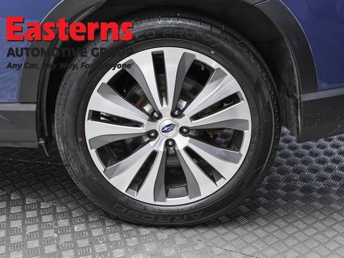 Used 2022 Subaru Ascent Touring AWD/4WD image 8