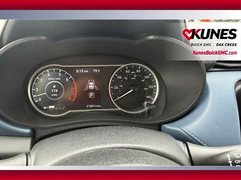 Used 2025 Nissan Versa SV FWD image 13