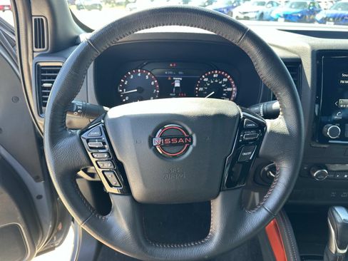 Used 2024 Nissan Frontier PRO-4X w/ Off-Road Protection Package image 18