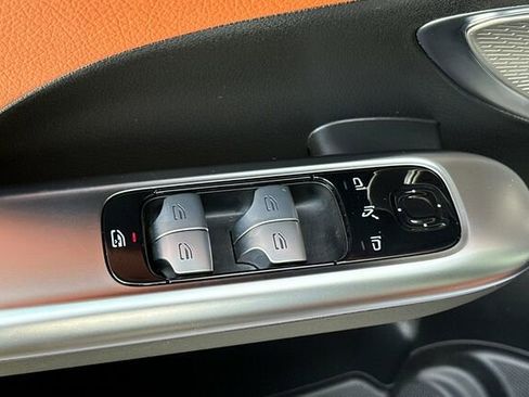 Certified 2025 Mercedes-Benz C 300 4MATIC Sedan image 12