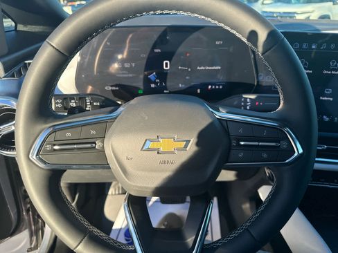 New 2026 Chevrolet Equinox EV LT image 30