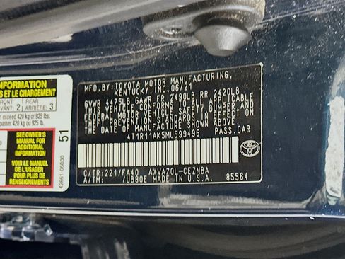 Used 2021 Toyota Camry LE w/ Convenience Package FWD image 12