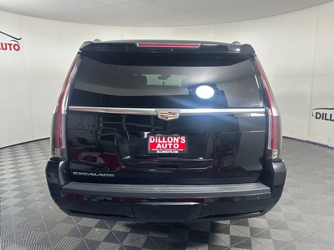 Used 2018 Cadillac Escalade ESV Platinum AWD/4WD image 5