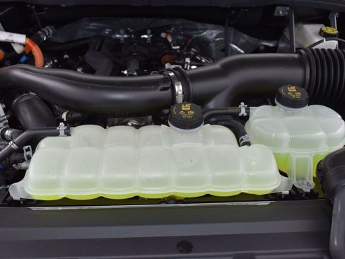 New 2025 Ford F150 Lariat w/ Equipment Group 501A Mid image 19