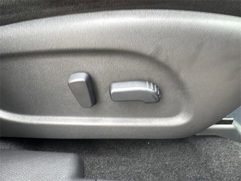 Used 2017 Nissan Murano SV image 17