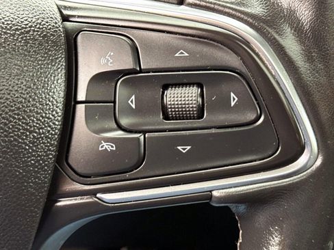 Used 2023 Buick Envision Essence w/ Sport Touring Package FWD image 17