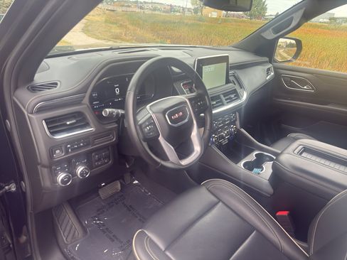 Used 2024 GMC Yukon SLT image 9
