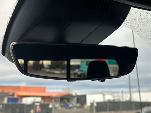 Used 2023 Chevrolet Silverado 1500 High Country w/ Technology Package image 24