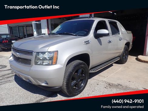Used 2007 Chevrolet Avalanche LT w/ LT Preferred Equipment Group AWD/4WD image 1