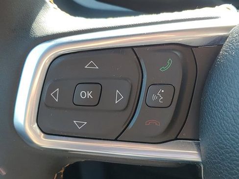 Used 2024 Jeep Wrangler Unlimited Sahara AWD/4WD image 10