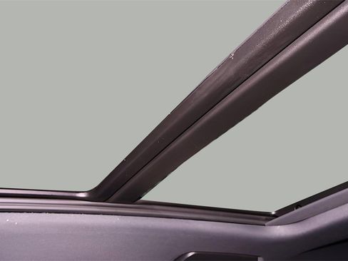 Used 2025 Audi Q3 2.0T Premium w/ Convenience Package image 23