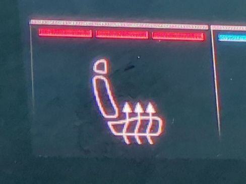 Used 2019 Audi Q8 Premium Plus w/ Premium Plus image 24