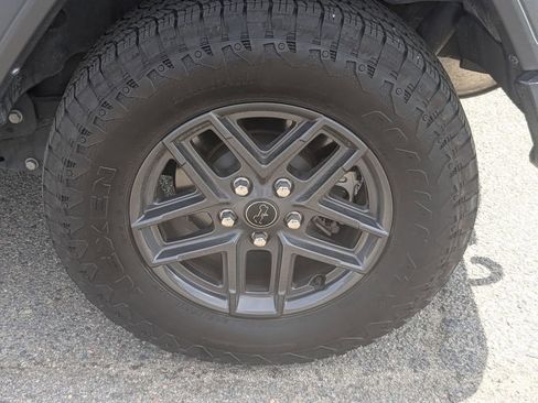 Used 2024 Jeep Wrangler Sport S image 11