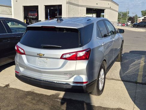Used 2019 Chevrolet Equinox LT w/ Driver Convenience Package AWD/4WD image 3