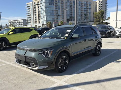 Used 2023 Kia Niro Wind w/ Wind Preserve Package FWD image 14