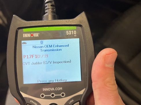 Used 2018 Nissan Rogue SV image 9