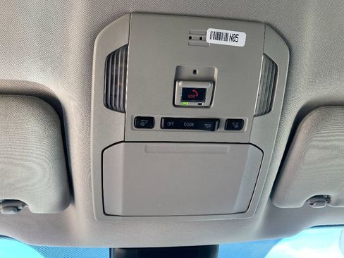 Used 2023 Toyota Highlander LE image 20