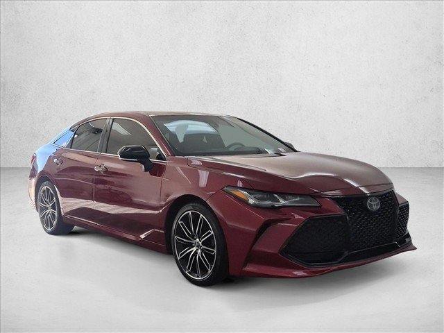 Used 2019 Toyota Avalon Touring FWD image 3