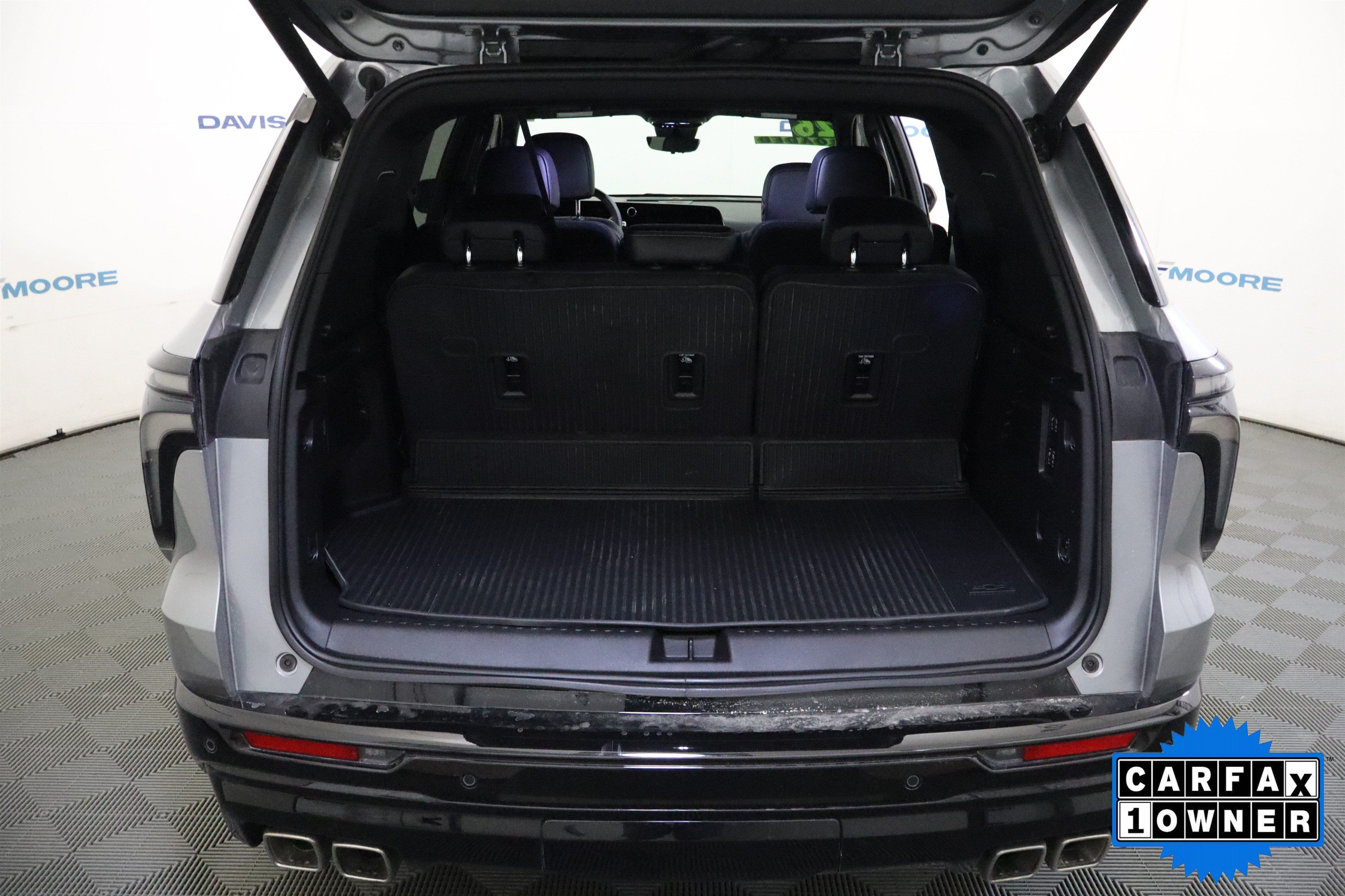 Used 2026 Chevrolet Traverse High Country w/ LPO, Floor Liner Package AWD/4WD image 9