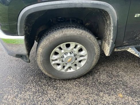 Used 2023 Chevrolet Silverado 2500 LT w/ Convenience Package AWD/4WD image 10