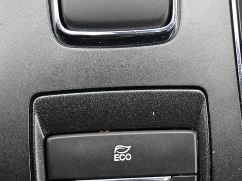 Used 2020 Ford Fusion SE image 29