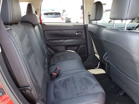 Used 2019 Mitsubishi Outlander SE FWD image 25