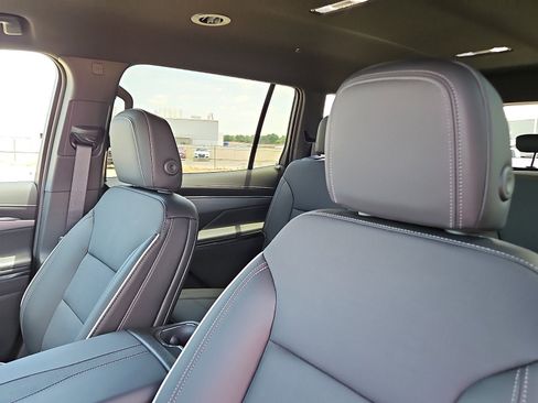 New 2026 Buick Enclave Preferred FWD image 11