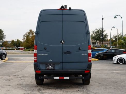 Used 2018 Mercedes-Benz Sprinter 2500 image 9