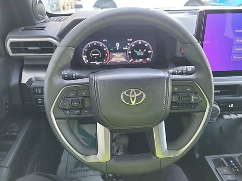 Used 2025 Toyota 4Runner TRD Off-Road Premium AWD/4WD image 5
