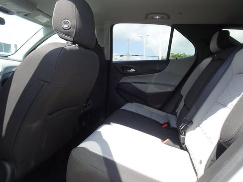 Used 2019 Chevrolet Equinox LS w/ LS Convenience Package FWD image 15